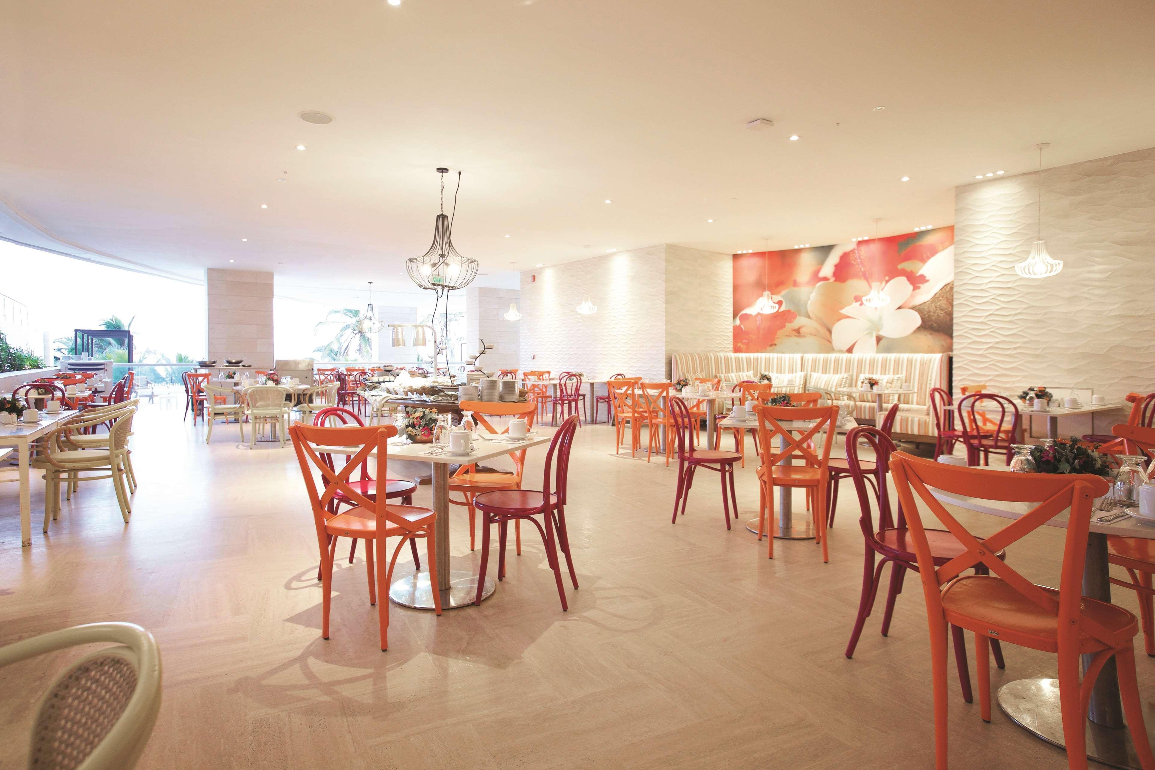 Radisson Cartagena Ocean Pavillion Hotel Kültér fotó The restaurant